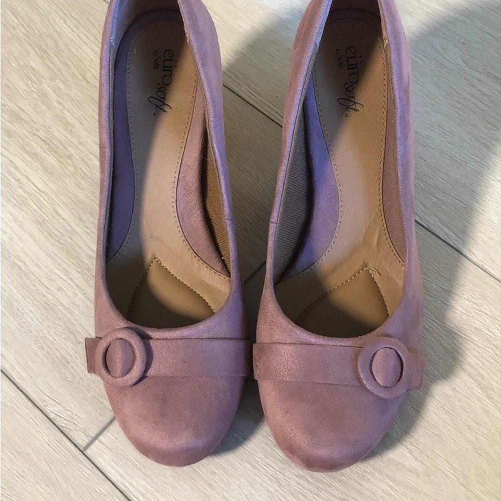 Eurosoft Mauve Heels with Button Detail - Picture 6 of 6